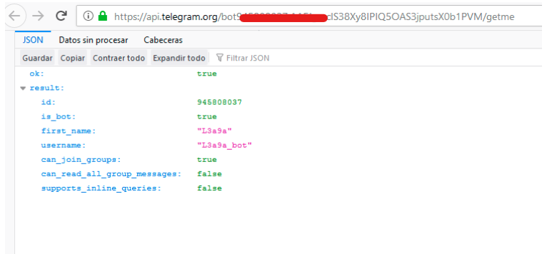 Pantalla mostrando el identificador del bot de Telegram configurado para recibir datos robados